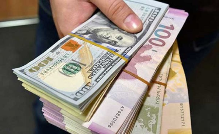Dolları ən baha alan və ən ucuz satan banklar