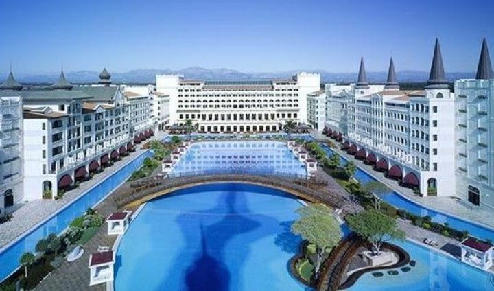 "Mardan Palace" rezervasiyanı dayandırıb, işçilər maaşını ala bilmir