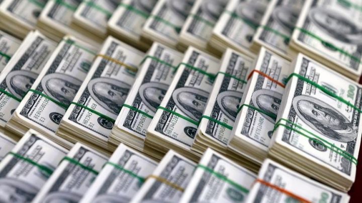 Xaricilərin Azərbaycan banklarındakı əmanətləri azalmağa başlayıb