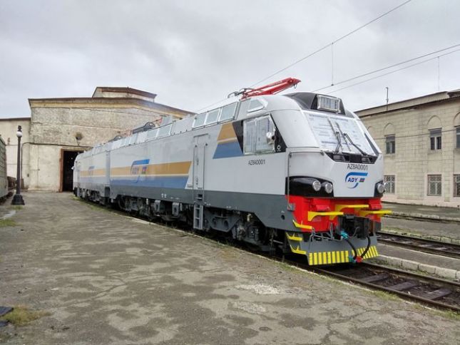 “Alstom” ilk yük lokomotivini Azərbaycana çatdırıb
