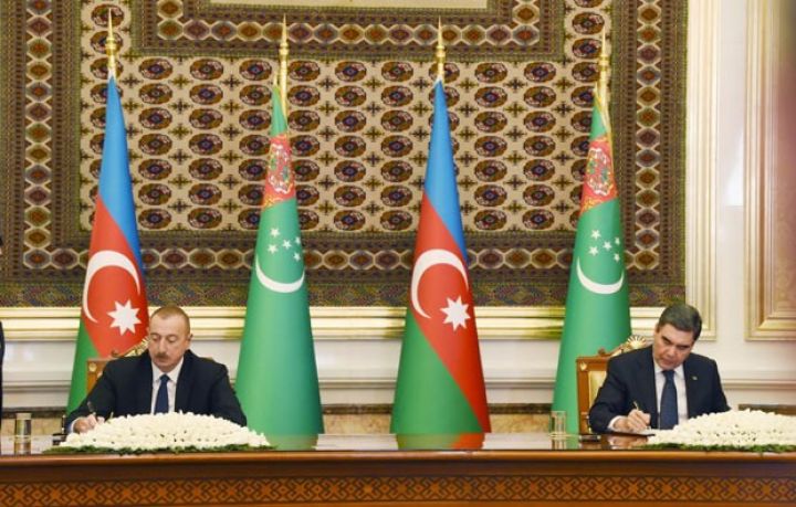 Azərbaycan-Türkmənistan sənədləri imzalanıb