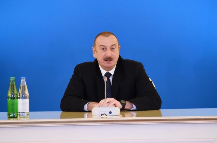 İlham Əliyev Forumda iştirak edir
