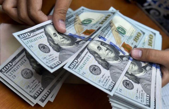 Dollar kreditlərinə görə artıq ödəniş edənlərin pulu özünə qaytarılacaq - MƏRKƏZİ BANK