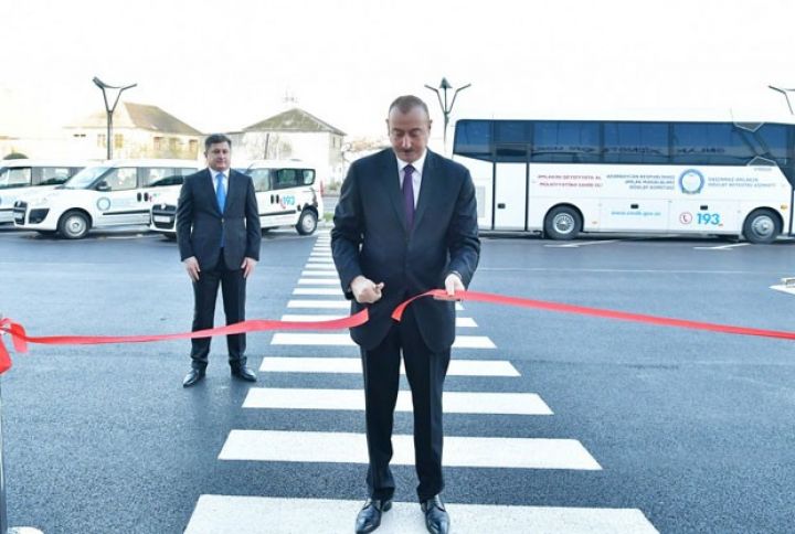 Prezident Yeni ilin ilk açılışında - ƏMLAK XİDMƏTLƏRİ MƏKANI