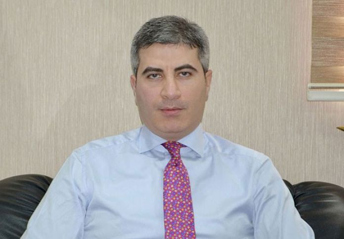 Nazir müşaviri kütləvi uşaq müavinətlərinin ödənilməsinə əsas olmadığına işarə etdi