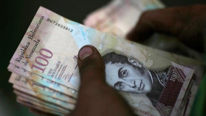 Bu ölkədə dollar iki ildə 1871 dəfə bahalaşıb