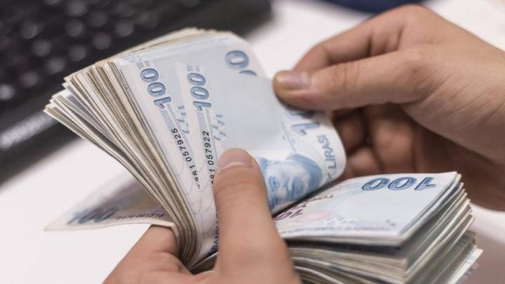 Türk Lirəsi daha da "öldü"