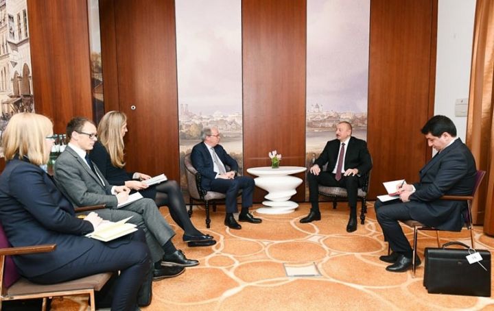 Prezident Dünya Bankının icraçı direktoru ilə görüşdü