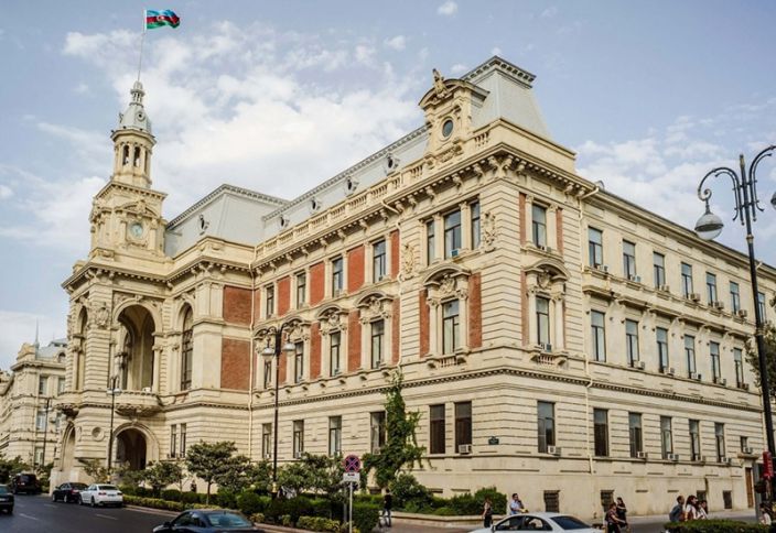 Bakı şəhər İcra Hakimiyyəti başçısının müavini vəzifəsindən azad olundu
