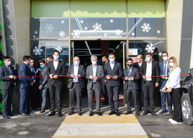 76-cı "Bazarstore" açıldı