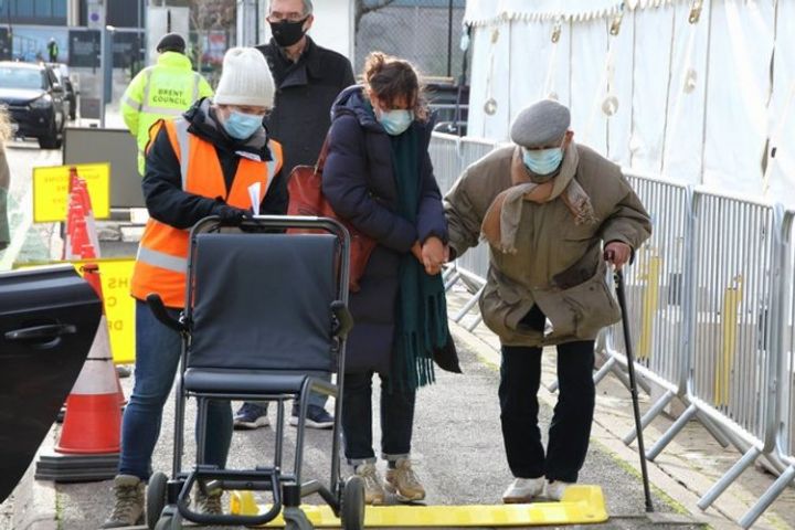 Almaniyada 14 nəfər peyvənd olunduqdan sonra “Britaniya ştamı”na yoluxub