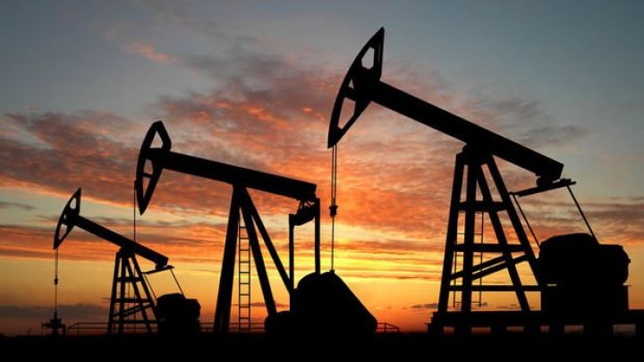 OPEC+ təzyiqlərə baxmayaraq neft istehsalının artırıması sürətini dəyişdirmədi