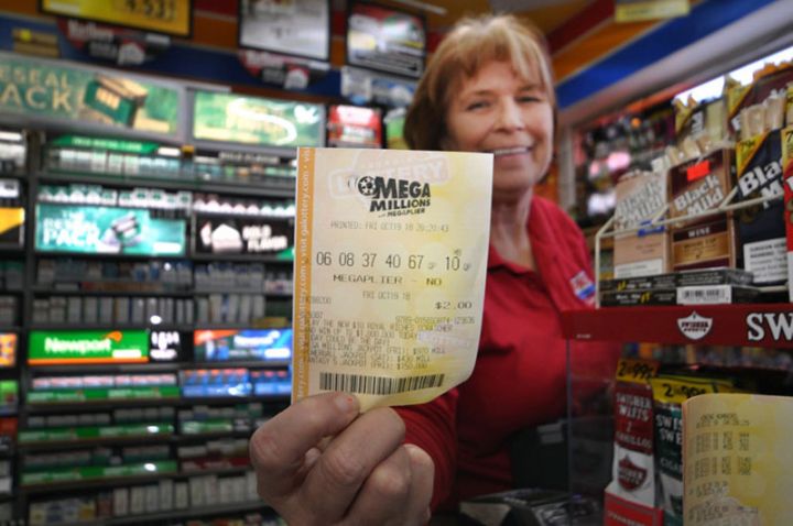 1 milyard dollarlıq Mega Millions cekpotu bu gecə udula bilər. Azərbaycandan qazanmağa çalışın!
