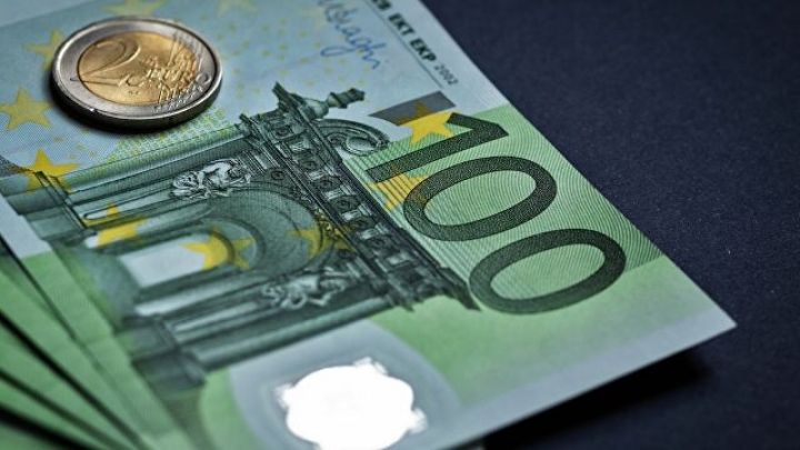 Rusiyada Avronun məzənnəsi rekord yenilədi
