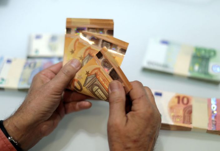 Valyuta mübadiləsi xidməti göstərən bütün şirkətlər kapital tələbini yerinə yetirib