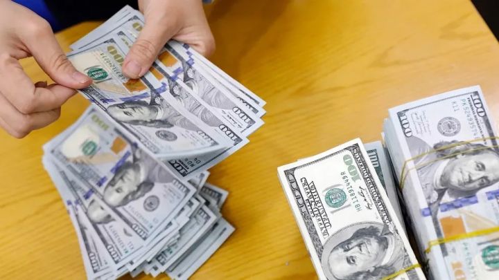 Azərbaycandan xaricə köçürülən pul baratları kəskin artıb - 522 MİLYON DOLLAR KÖÇÜRÜLÜB