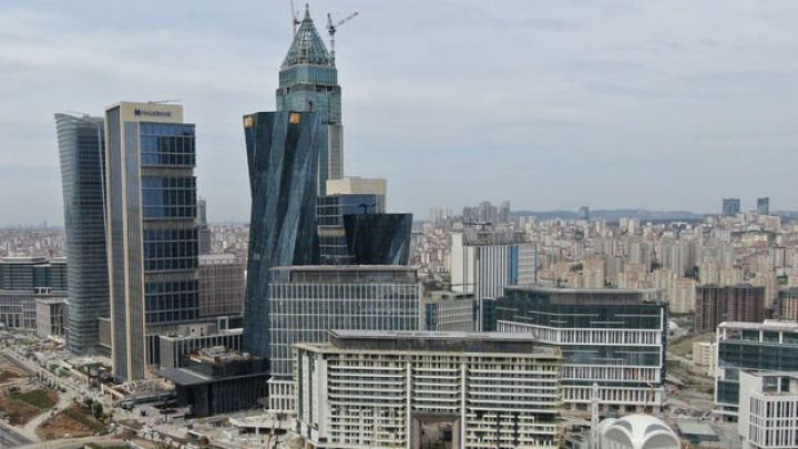 İstanbul Maliyyə Mərkəzi istifadəyə verildi