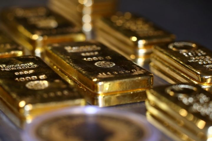 Dollar bahalaşır, qızıl və avro ucuzlaşır