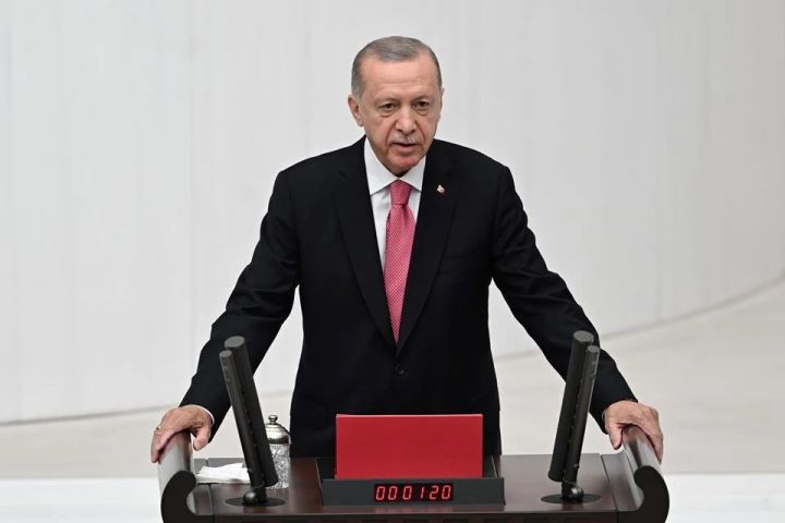 Ərdoğan, Öcalanın parlamentdə PKK-nın buraxılmasını elan etməsinə dair təklifi dəstəkləyib