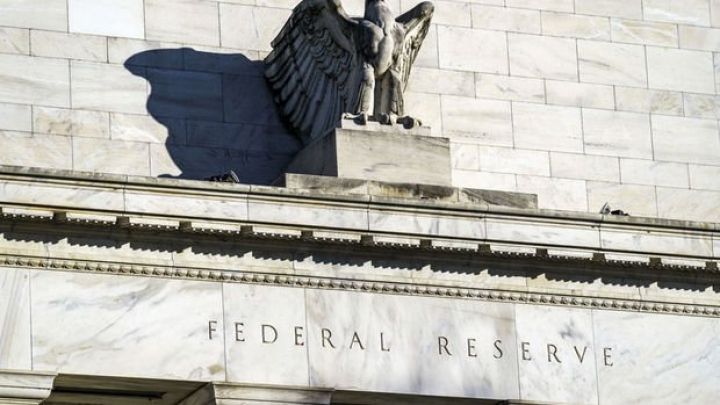 Keçən il FED-in xalis mənfəəti azalıb
