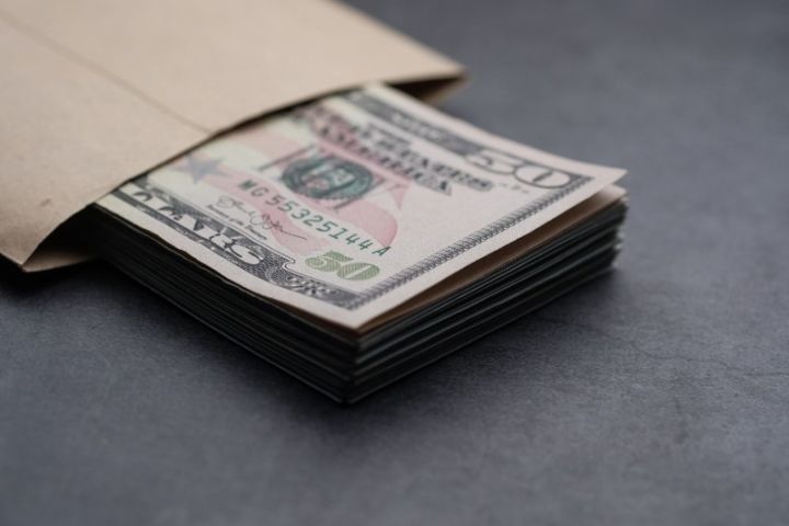 Ukrayna büdcəsinin kəsirinin bağlanması üçün ABŞ-dan 12-14 milyard dollar alacağına ümid edir