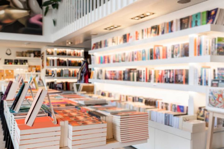 "Book City" ofis və dəftərxana məhsulları mağazası fəaliyyətə başlayacaq