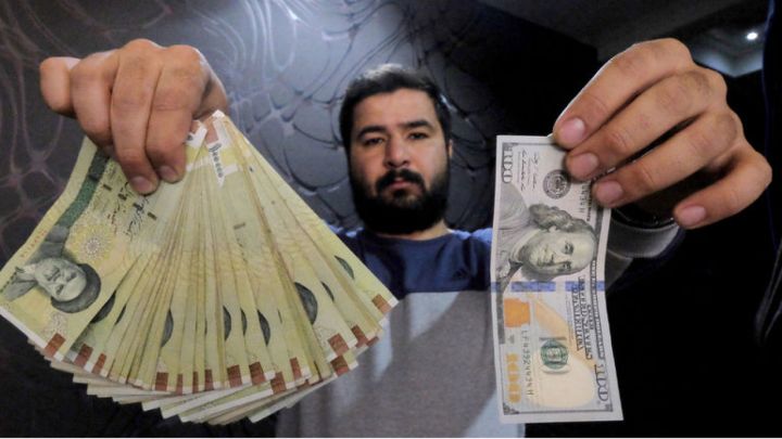İran rialı çökür – Dollar 2 milyon rial həddini keçdi