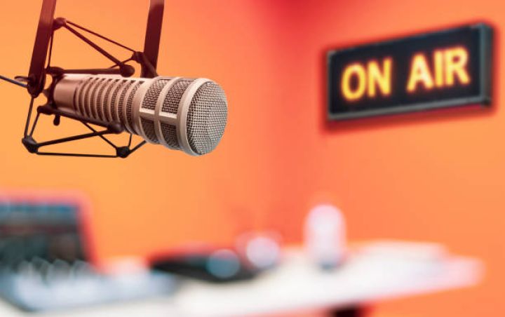 Azərbaycanda bankdan yeni addım: Öz radiosunu yaratdı