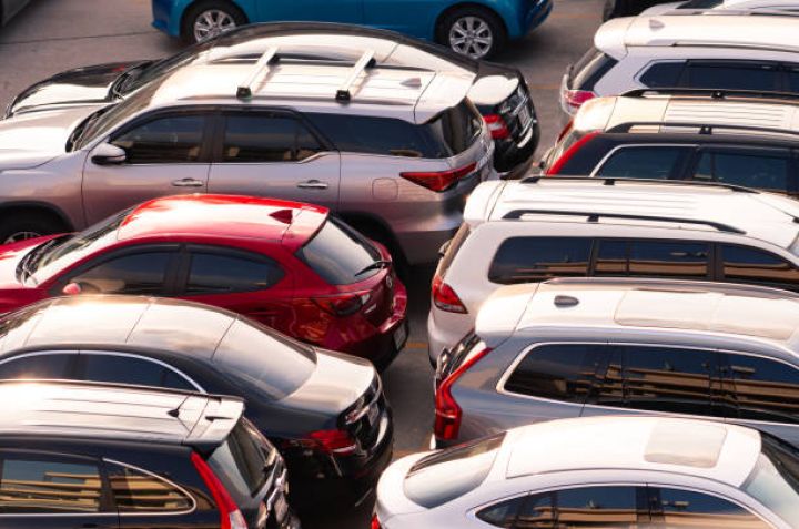 Avtomobil bazarında qiymət indeksləri açıqlandı: Orta qiymət 30 min manatı keçib