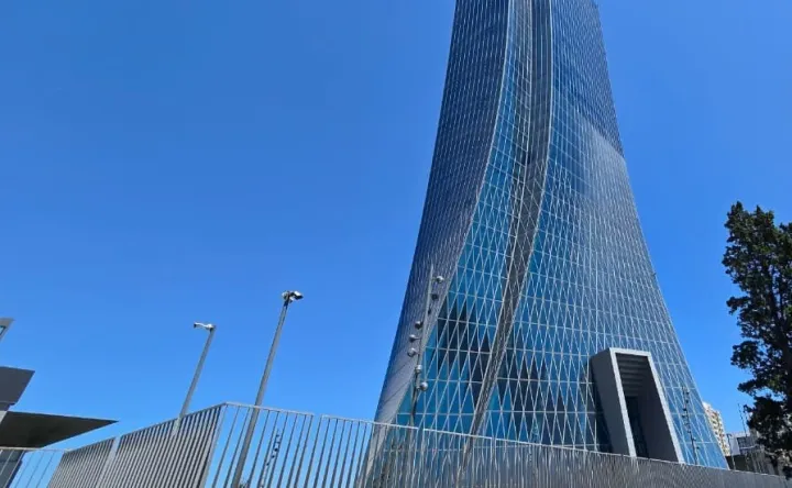 Mərkəzi Bank 2 BOKT-un lisenziyasını ləğv edib