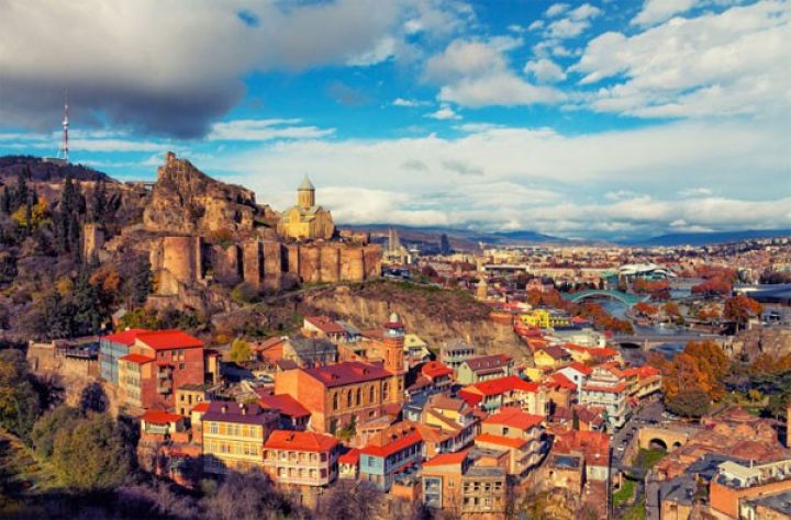 737 mindən çox Azərbaycan vətəndaşı Gürcüstanı seçib
