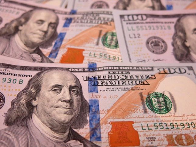 Dolların sabaha olan məzənnəsi açıqlandı