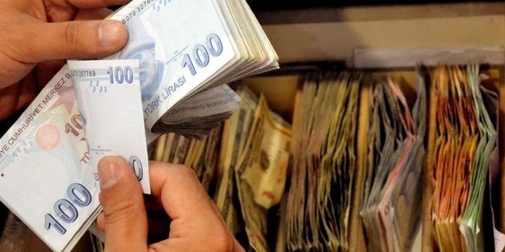 Dollar/TL rekordunu yenilədi