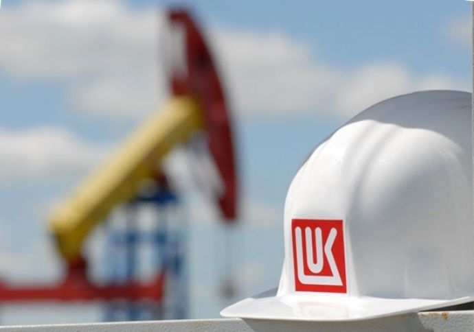 Vahid Ələkbərov "LUKoil"da payını artırıb