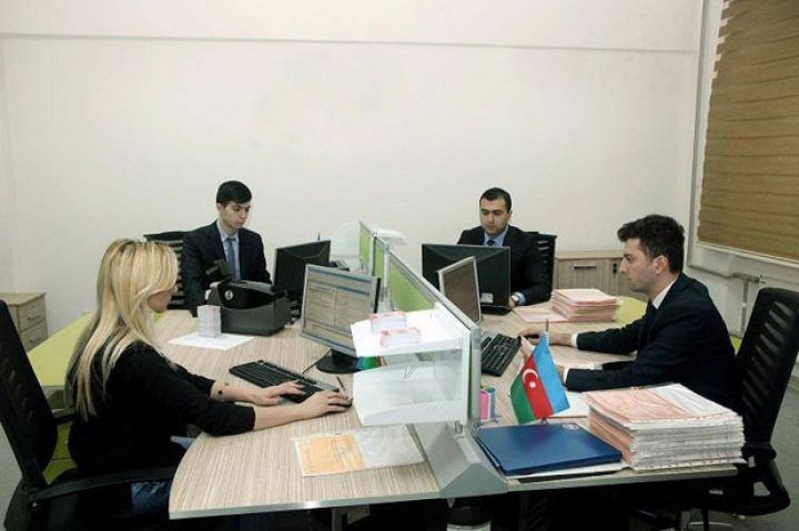 Son 6 ayda 82,9 min nəfərə yeni fərdi şəxsi hesab açılıb