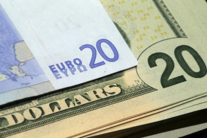 Banklarda Dollar və Avronun alış-satış qiymətləri - YENİLƏNİR