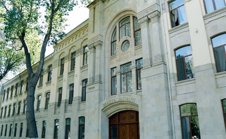 Səhiyyə Nazirliyi dərmanın keyfiyyəti ilə bağlı yayılan məlumata münasibət bildirdi