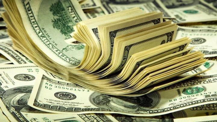 Banklarda Dollar və Avronun alış-satış qiymətləri