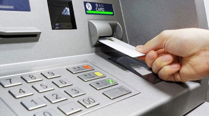 Bankomatlardan nağd pulun çıxarılması kəskin artıb - 80 FAİZİNİ TƏŞKİL EDİR