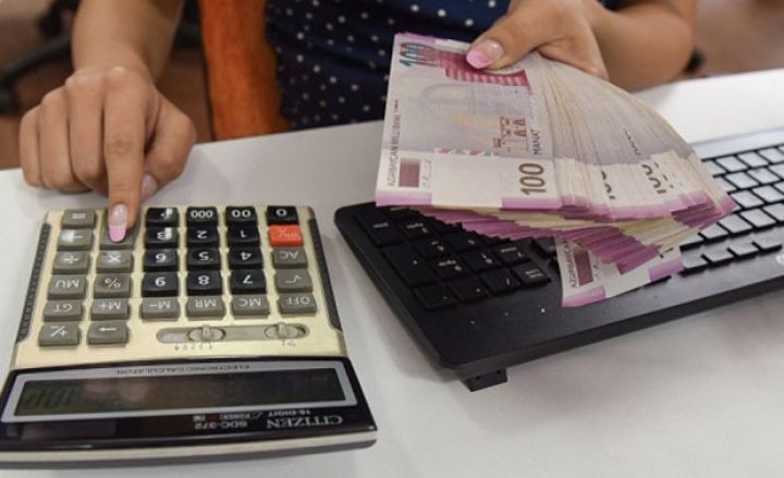 Manat əmanətləri yüksələn faizlər ilə artıb