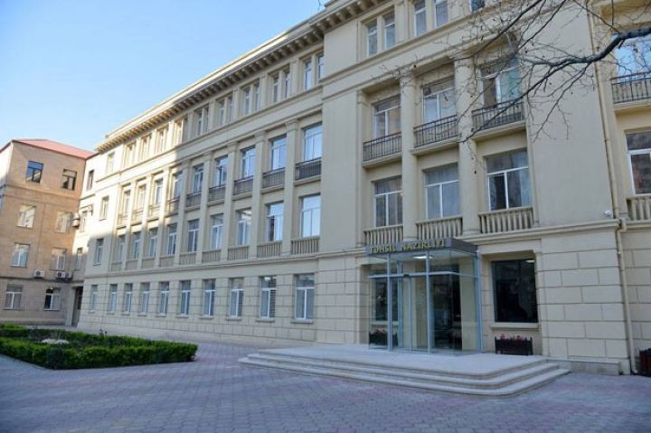 Azərbaycanda bir neçə universitetin prorektorları dəyişdirilib - SİYAHI