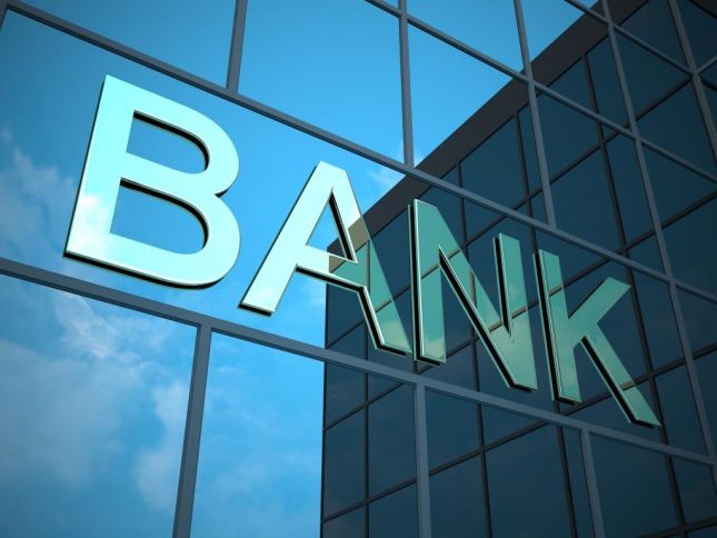 4 bankın 9 aylıq əməliyyat gəlirləri 100 milyon manatdan çoxdur