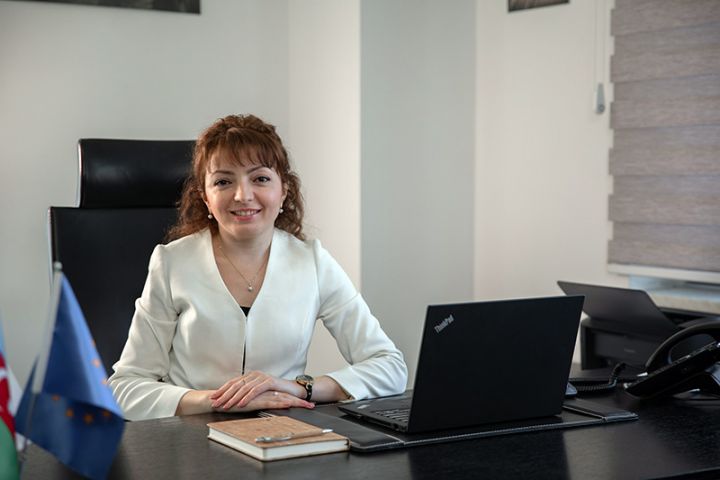 “Bankın arxasında dağ kimi dayanmışıq!”
