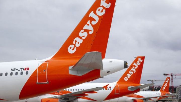 EasyJet 15 İyunda uçuşlara başlayacaq