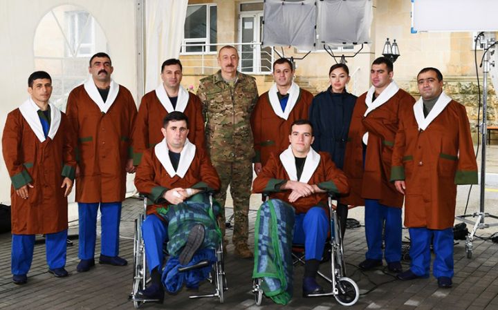 Prezident hərbçilərlə bağlı dövlət qurumlarına və özəl şirkətlərə müraciət etdi