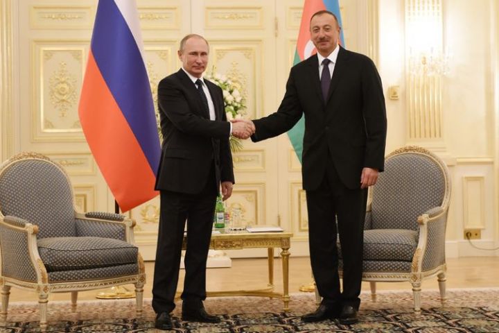 İlham Əliyev Vladimir Putinə zəng edib