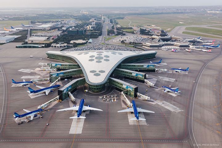 Bakıdakı aeroport məhdud iş rejiminə keçir, aviareyslər ləğv edilir