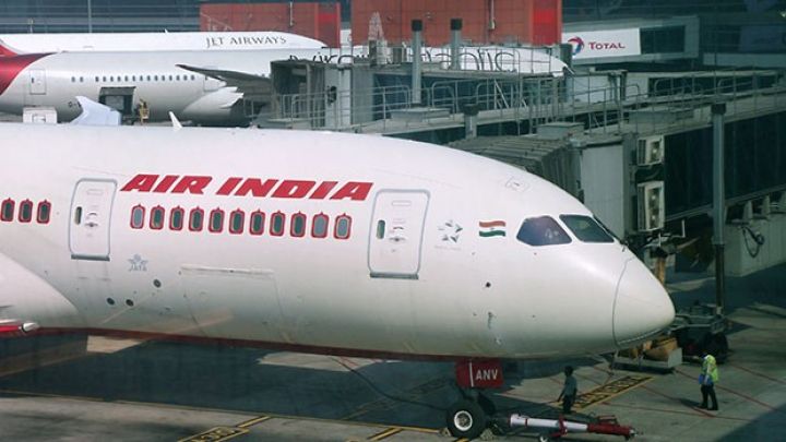 Hindistan hökuməti aviaşirkətini satışa çıxardı