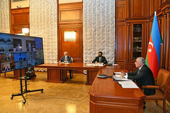 Hökumətdə koronavirusla mübarizənin vəziyyəti müzakirə olundu