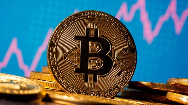 Bitcoin 2021-ci ilin may ayından bəri ilk dəfə 45 min dollara yüksəlib